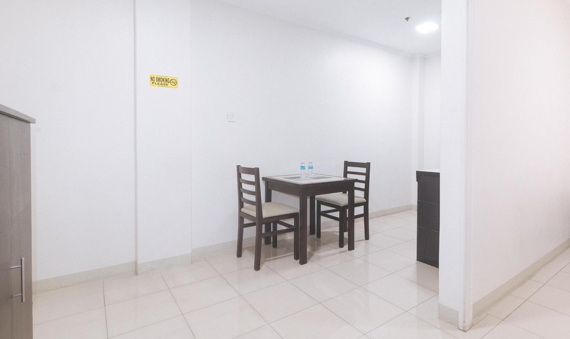 Rooms R Us - Evangelista Makati City Buitenkant foto